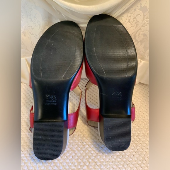 SAS - Picture 8 of 12